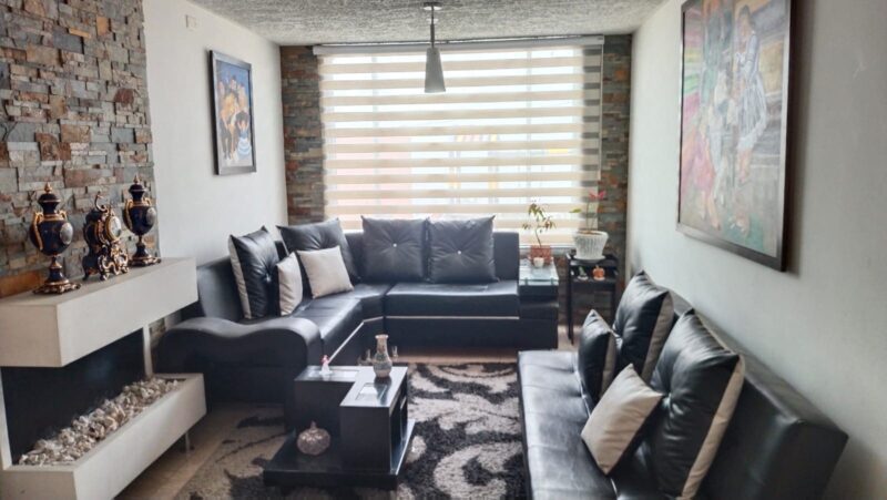 VENDO CASA - CONJUNTO BOSQUES DE COGUA